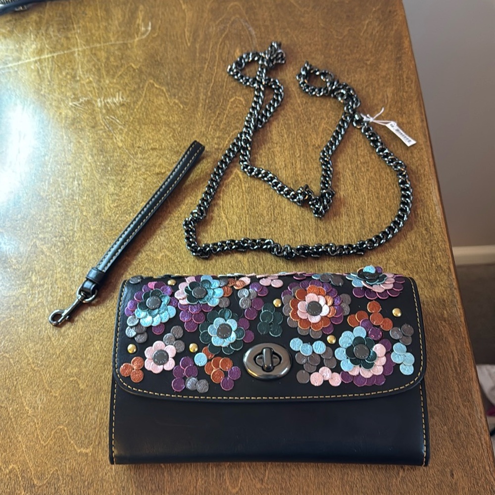 NWOT Rare Coach wristlet or crossbody!!